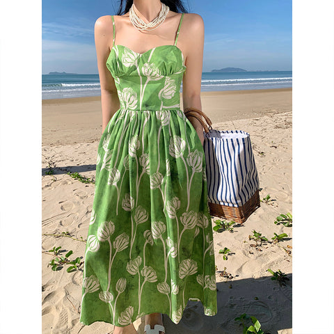 2025 2025 seaside beach dress, thin shoulder straps, tall extended waist version, beautiful green suspender dress, women's summer